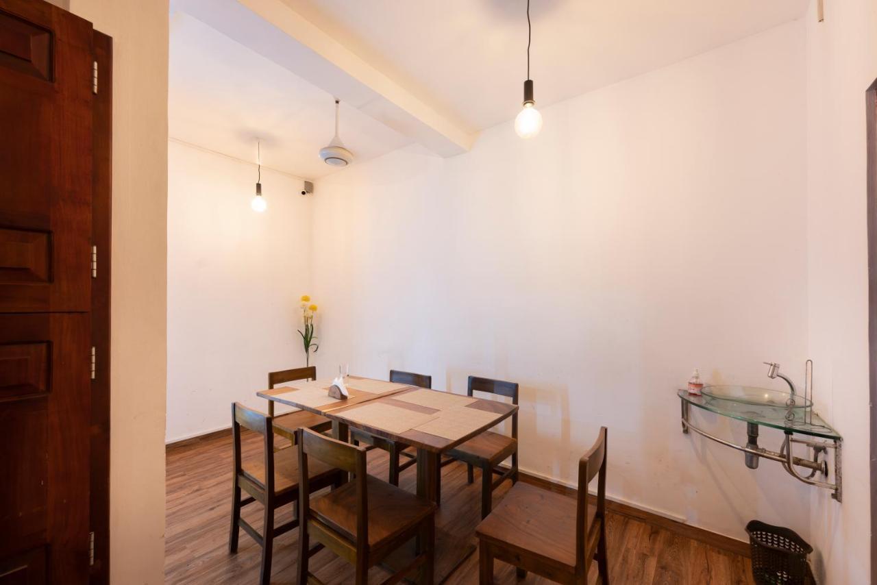 Gentz Residency & Restaurant Hotell Colombo Eksteriør bilde